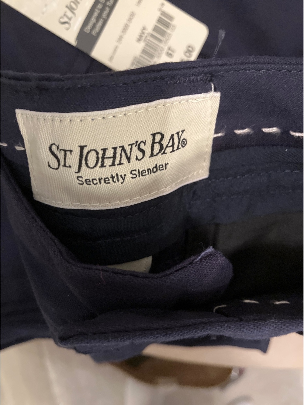 NWT St. John's Bay Secretly Slender Navy Capri Pants Size 6T - Picture 6 of 9